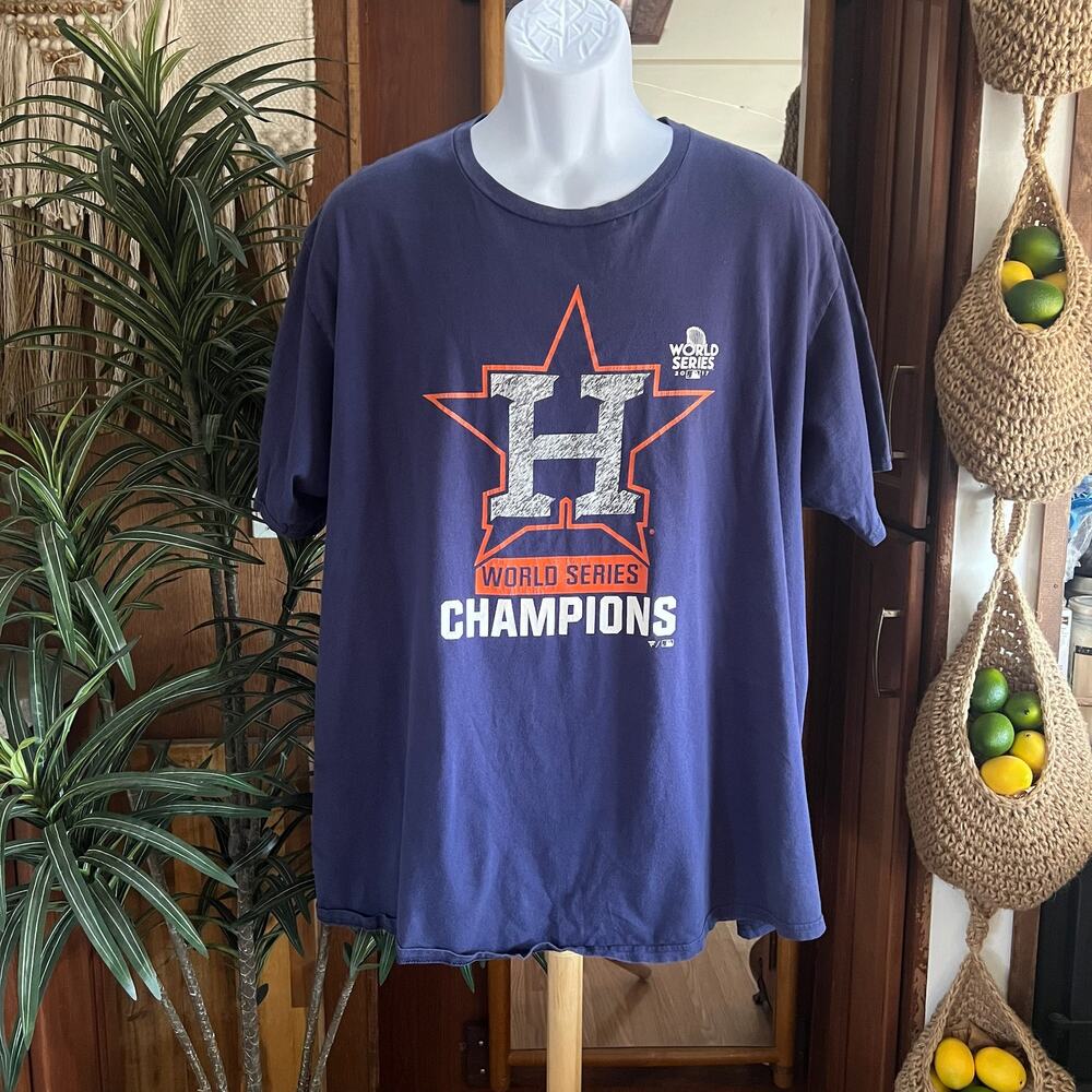 Houston Astros World Series Champions T-Shirt 2XL Fanatics 2017 MLB Graphic Tee